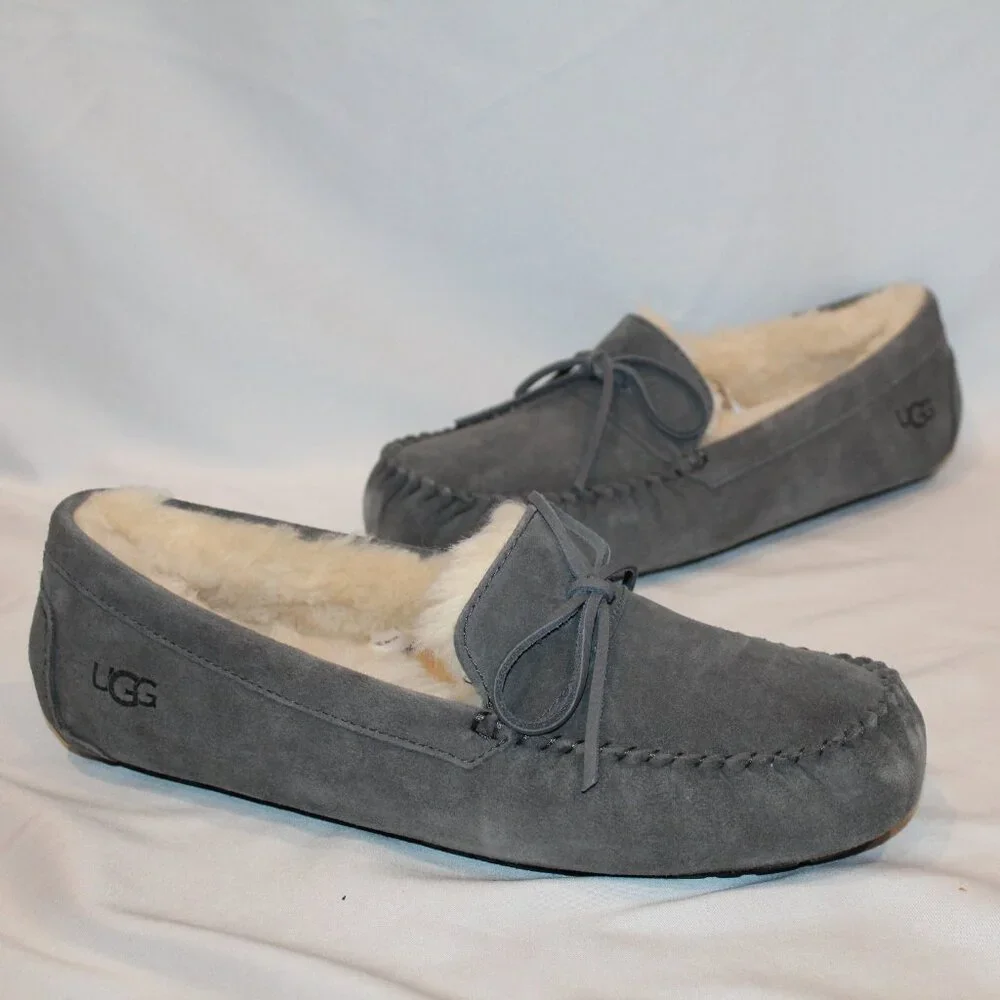 UGG MEN'S OLSEN SUEDE SHEARLING LINED SLIP ON SLIPPERS GRAY‎